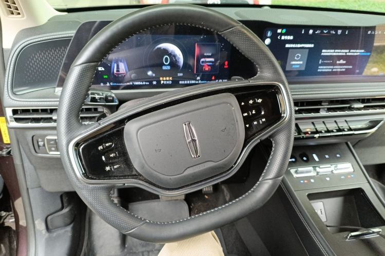 Used Lincoln Corsair 2023 2.0T Two-Wheel Drive Luxury Edition Steering Wheel