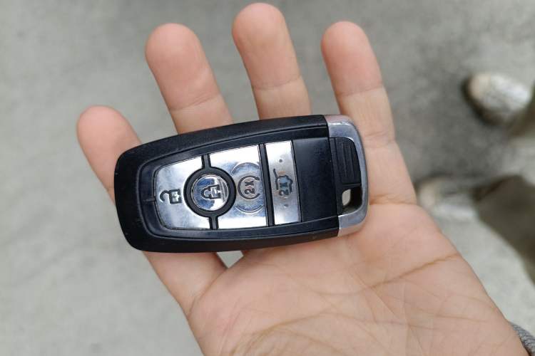 Used Lincoln Corsair 2023 2.0T Two-Wheel Drive Luxury Edition Vehicle Key