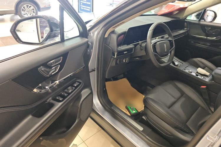 Used Lincoln Corsair 2023 2.0T Two-Wheel-Drive Luxury Edition Driver Seat