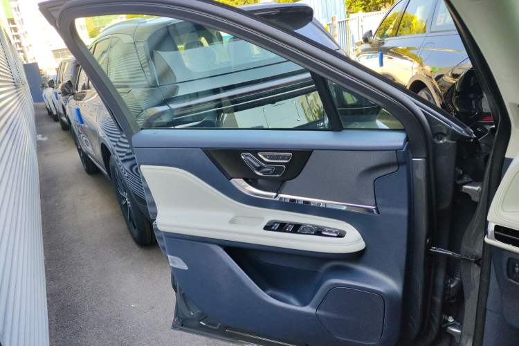 Used Lincoln Corsair 2023 2.0T Two-Wheel Drive Luxury Edition Left Front Door Interior