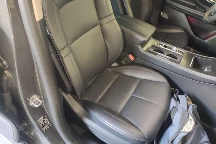Used Lincoln Corsair 2023 2.0T Two-Wheel Drive Luxury Edition Right Front Seat