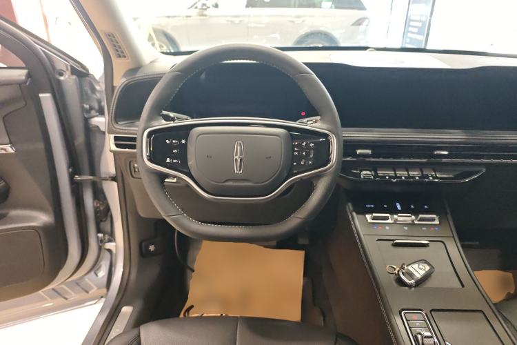 Used Lincoln Corsair 2023 2.0T Two-Wheel-Drive Luxury Edition Steering Wheel