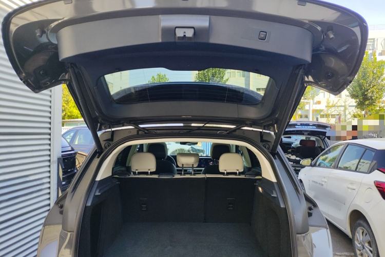 Used Lincoln Corsair 2023 2.0T Two-Wheel Drive Luxury Edition Trunk