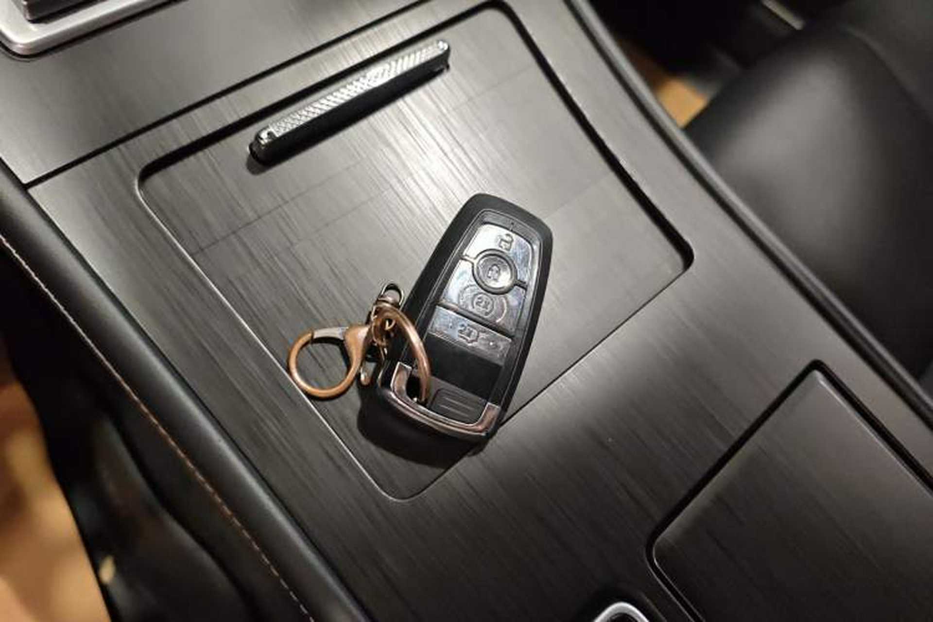 Used Lincoln Corsair 2023 2.0T Two-Wheel-Drive Luxury Edition Vehicle Key