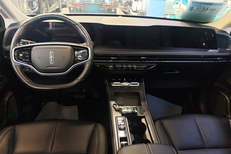 Used Lincoln Corsair 2023 2.0T Two-Wheel Drive Luxury Edition Center Console