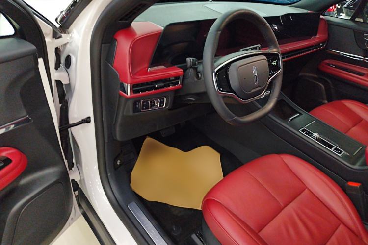 Used Lincoln Corsair 2023 2.0T Two-Wheel-Drive Luxury Edition Driver Seat