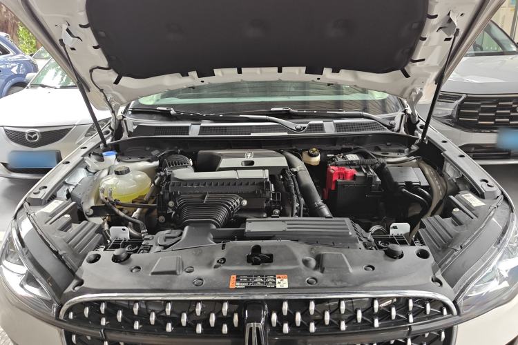Used Lincoln Corsair 2023 2.0T Two-Wheel Drive Luxury Edition Engine Bay