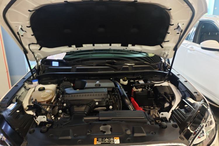 Used Lincoln Corsair 2023 2.0T Two-Wheel Drive Luxury Edition Engine Bay