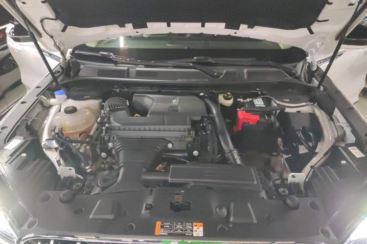 Used Lincoln Corsair 2023 2.0T Two-Wheel-Drive Luxury Edition Engine Bay