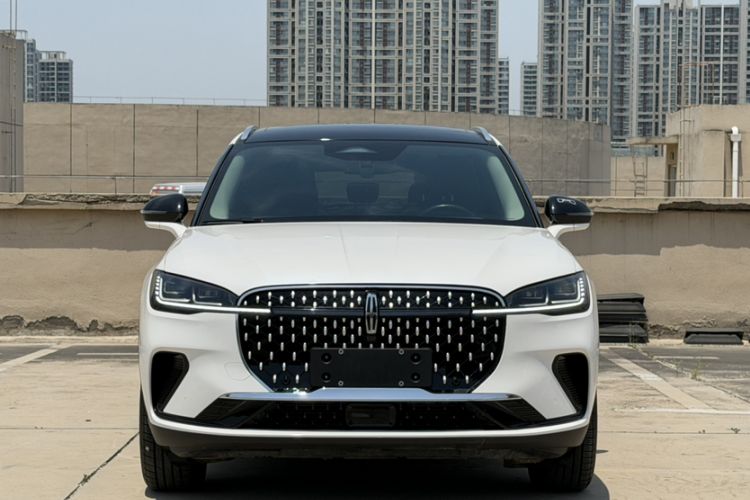 Used Lincoln Corsair 2023 2.0T Two-Wheel Drive Luxury Edition Exterior 3