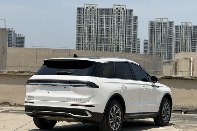 Used Lincoln Corsair 2023 2.0T Two-Wheel Drive Luxury Edition Exterior 8