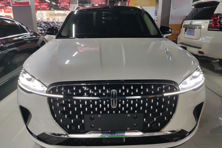 Used Lincoln Corsair 2023 2.0T Two-Wheel-Drive Luxury Edition Front