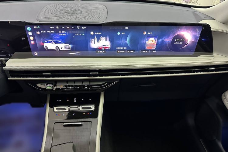 Used Lincoln Corsair 2023 2.0T Two-Wheel Drive Luxury Edition Interior 3