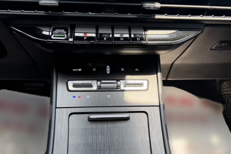 Used Lincoln Corsair 2023 2.0T Two-Wheel Drive Luxury Edition Interior 7