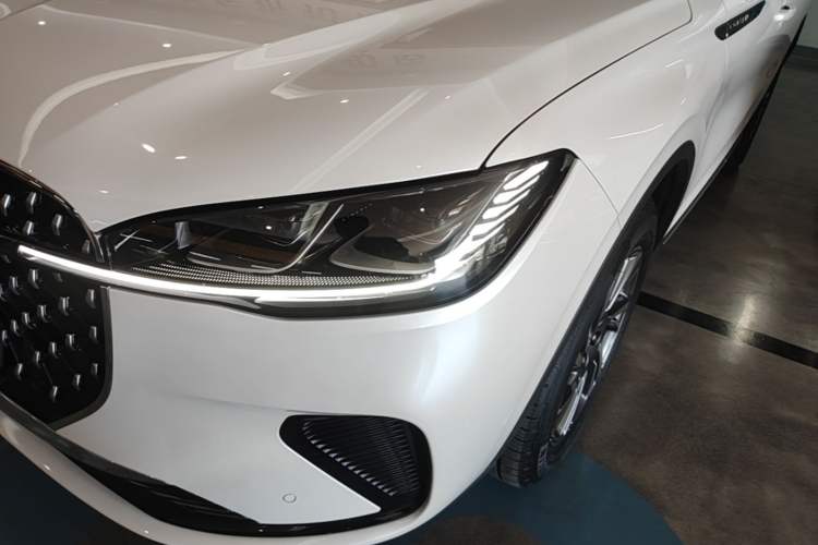 Used Lincoln Corsair 2023 2.0T Two-Wheel Drive Luxury Edition Left Front Headlight