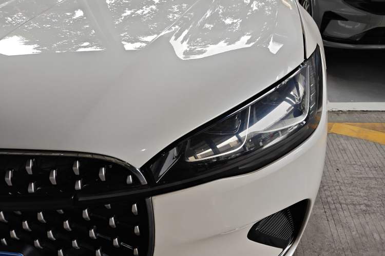 Used Lincoln Corsair 2023 2.0T Two-Wheel Drive Luxury Edition Left Front Headlight