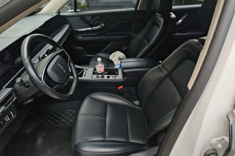 Used Lincoln Corsair 2023 2.0T Two-Wheel Drive Luxury Edition Left Front Seat