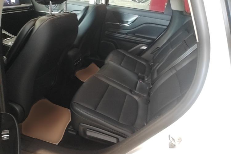 Used Lincoln Corsair 2023 2.0T Two-Wheel Drive Luxury Edition Left Rear Seat