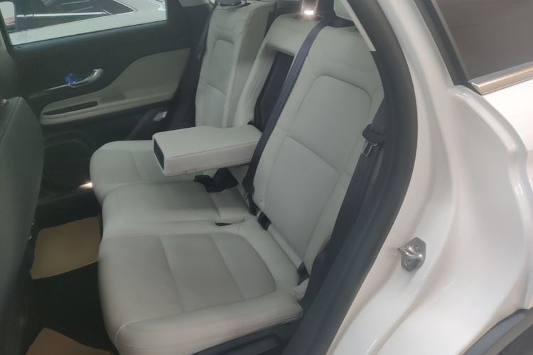 Used Lincoln Corsair 2023 2.0T Two-Wheel Drive Luxury Edition Left Rear Seat