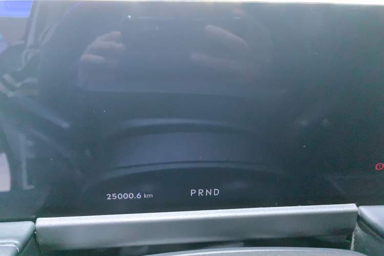 Used Lincoln Corsair 2023 2.0T Two-Wheel Drive Luxury Edition Odometer Close Up