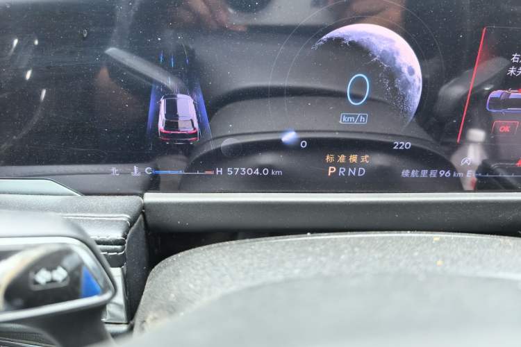 Used Lincoln Corsair 2023 2.0T Two-Wheel Drive Luxury Edition Odometer Close Up