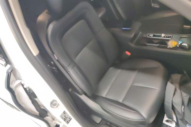 Used Lincoln Corsair 2023 2.0T Two-Wheel-Drive Luxury Edition Right Front Seat