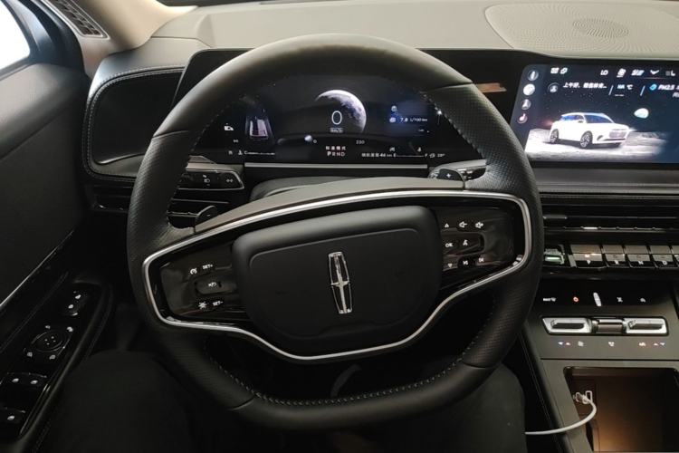 Used Lincoln Corsair 2023 2.0T Two-Wheel Drive Luxury Edition Steering Wheel