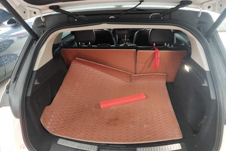 Used Lincoln Corsair 2023 2.0T Two-Wheel Drive Luxury Edition Trunk