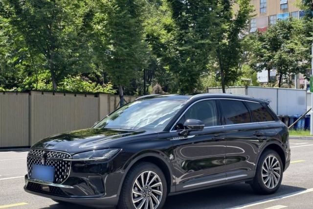 Ojetý Lincoln Corsair 2024 2.0T Two-Wheel-Drive Luxury Edition