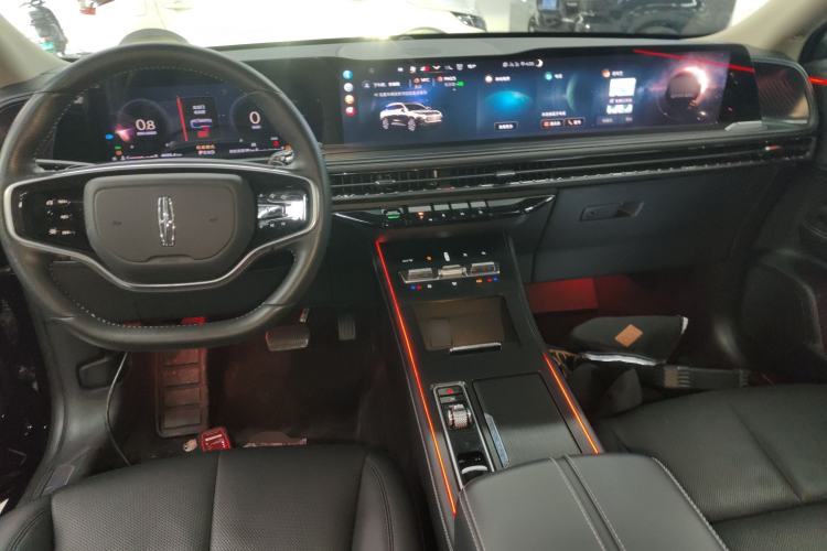 Used Lincoln Corsair 2024 2.0T Two-Wheel Drive Deluxe Edition Center Console