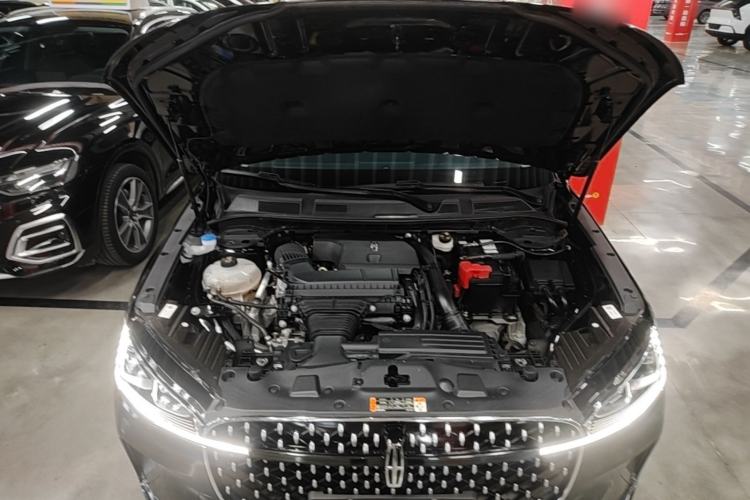 Used Lincoln Corsair 2024 2.0T Two-Wheel-Drive Luxury Edition Engine Bay