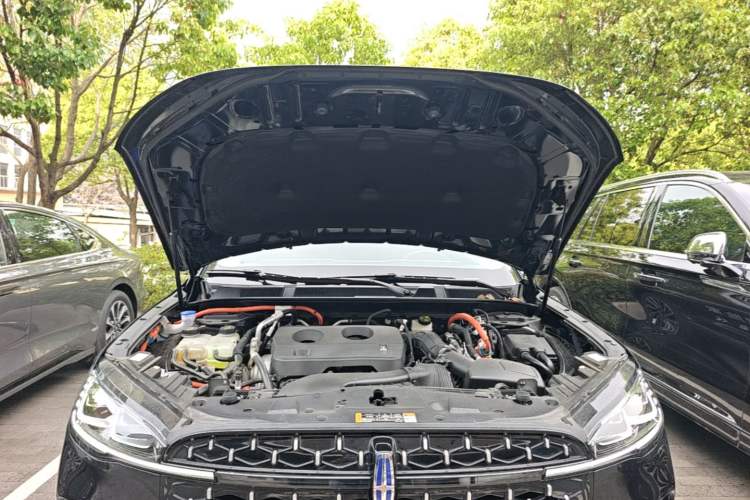Used Lincoln Corsair 2024 1.5T Two-Wheel Drive Luxury Hybrid Version Engine Bay