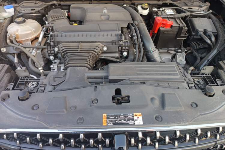 Used Lincoln Corsair 2024 2.0T Two-Wheel Drive Deluxe Edition Engine Bay