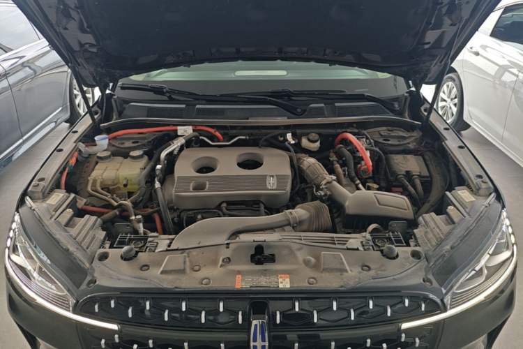 Used Lincoln Corsair 2024 1.5T Two-Wheel Drive Deluxe Hybrid Version Engine Bay