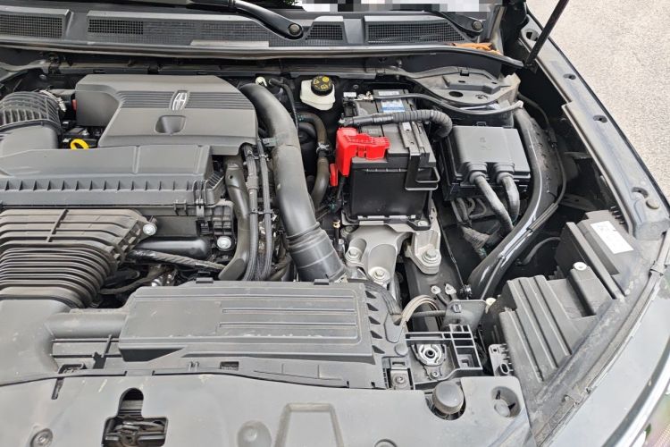 Used Lincoln Corsair 2024 2.0T Two-Wheel Drive Deluxe Edition Engine Bay Left