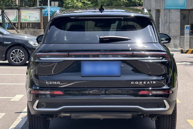 Used Lincoln Corsair 2024 2.0T Two-Wheel-Drive Luxury Edition Exterior 2