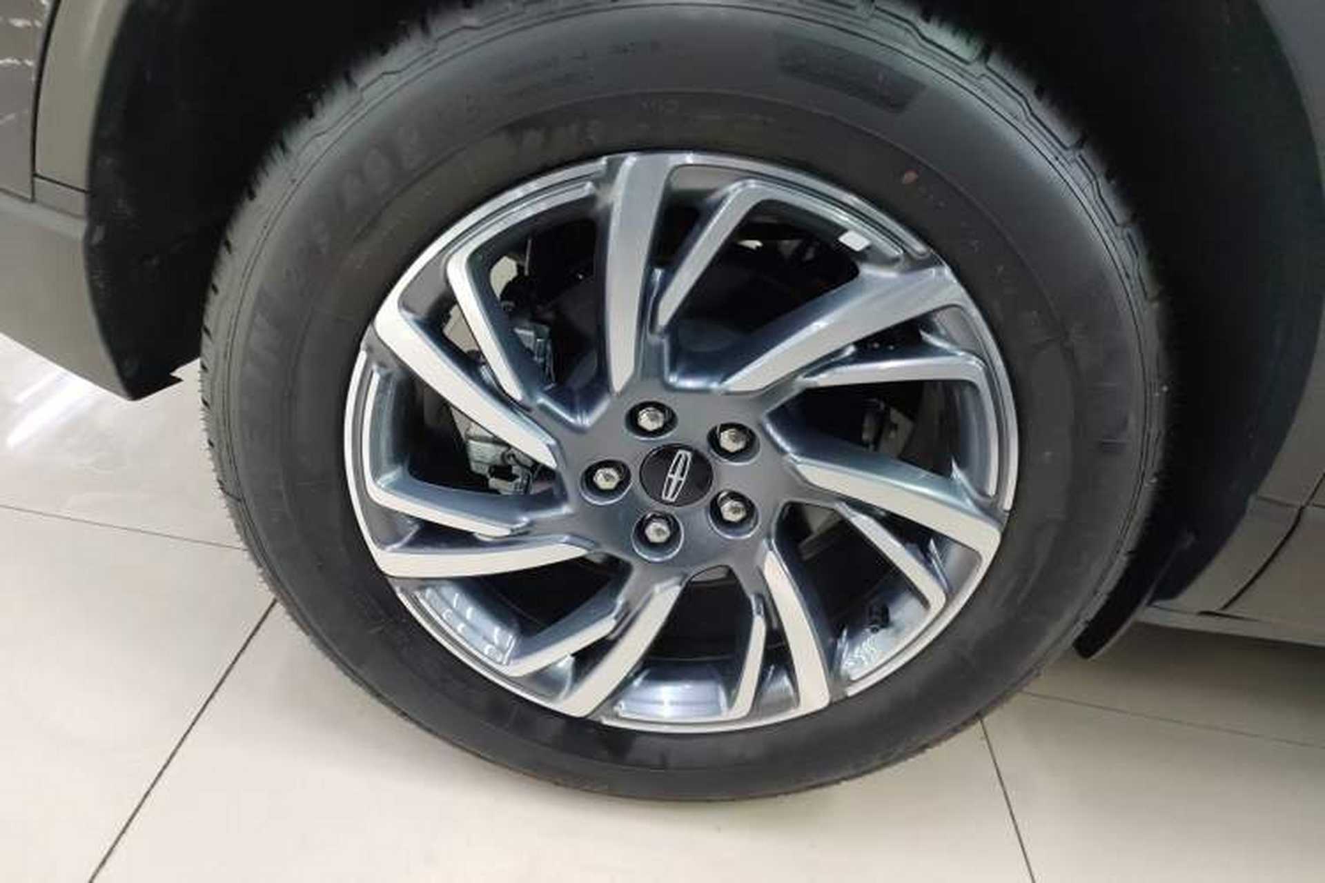 Used Lincoln Corsair 2024 2.0T Two-Wheel Drive Deluxe Edition Exterior 5