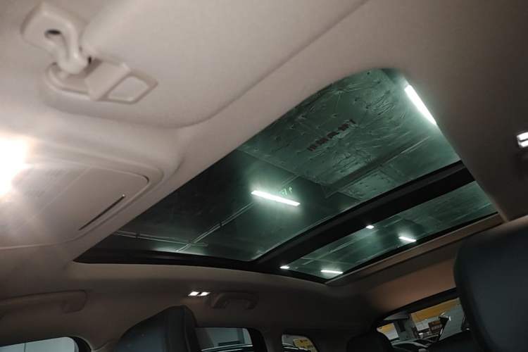 Used Lincoln Corsair 2024 2.0T Two-Wheel-Drive Luxury Edition Headliner