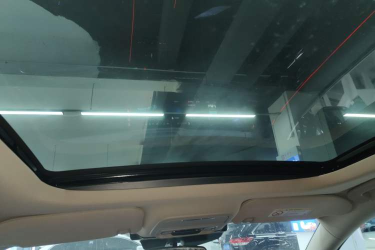 Used Lincoln Corsair 2024 2.0T Two-Wheel Drive Deluxe Edition Headliner