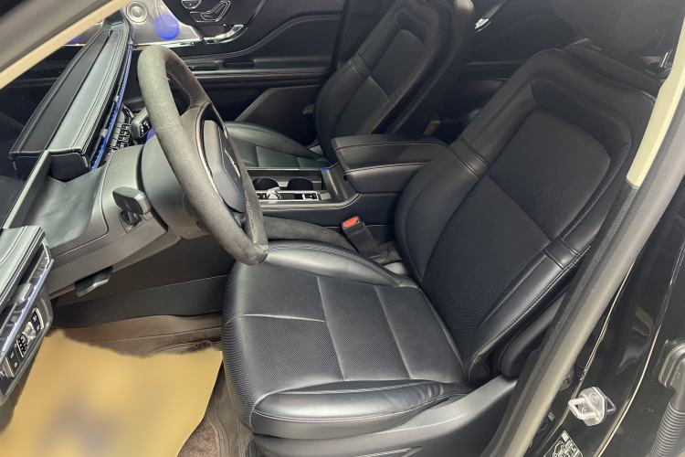 Used Lincoln Corsair 2024 1.5T Two-Wheel Drive Deluxe Hybrid Version Interior 6
