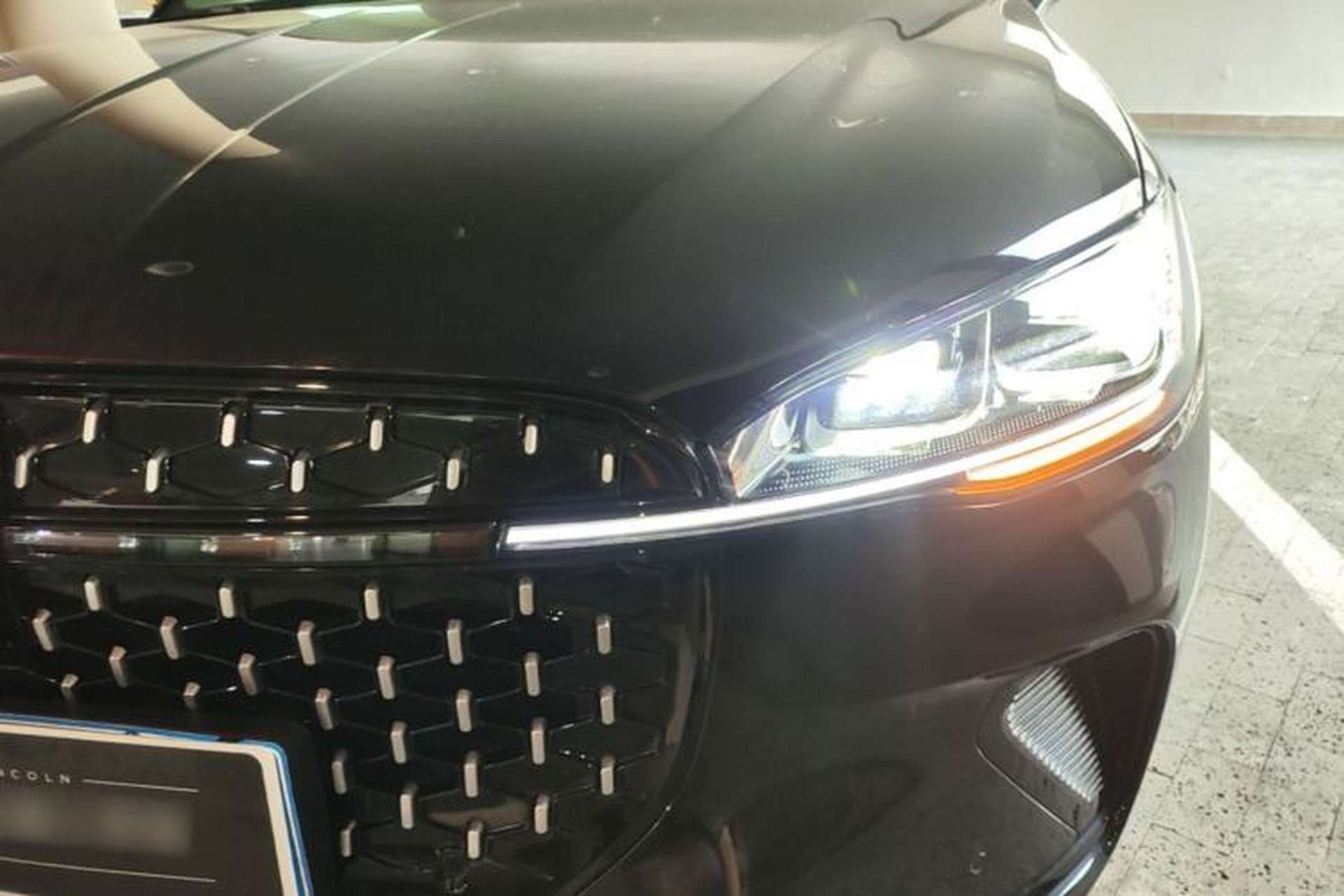 Used Lincoln Corsair 2024 1.5T Two-Wheel Drive Deluxe Hybrid Version Left Front Headlight