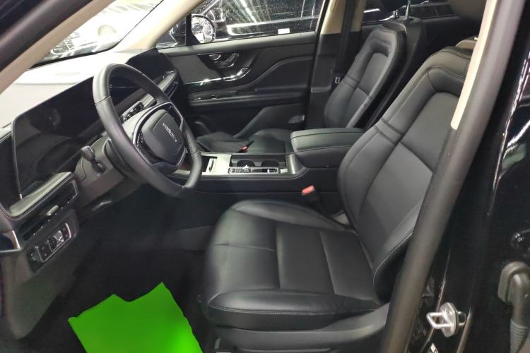 Used Lincoln Corsair 2024 2.0T Two-Wheel Drive Deluxe Edition Left Front Seat