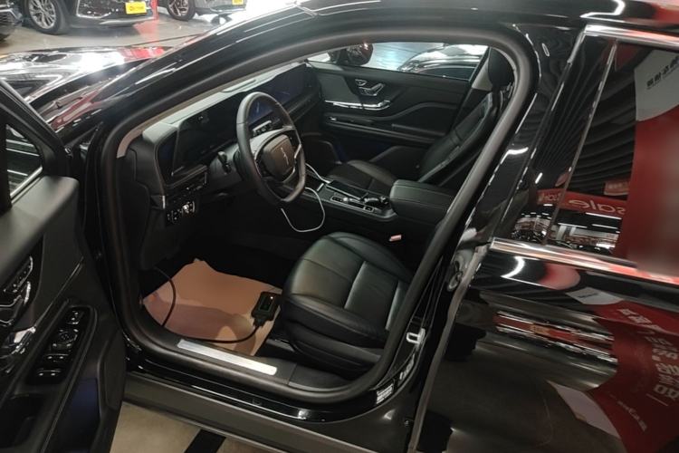 Used Lincoln Corsair 2024 2.0T Two-Wheel-Drive Luxury Edition Left Front Seat