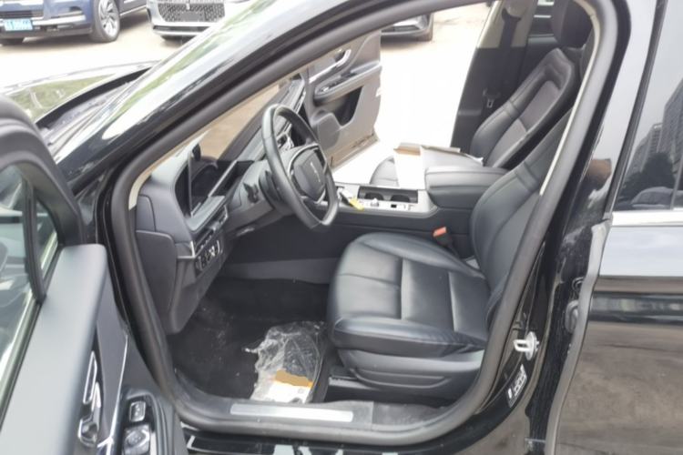 Used Lincoln Corsair 2024 2.0T Two-Wheel Drive Deluxe Edition Left Front Seat