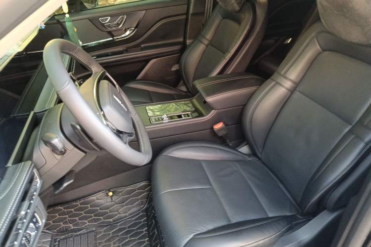 Used Lincoln Corsair 2024 2.0T Two-Wheel-Drive Luxury Edition Left Front Seat