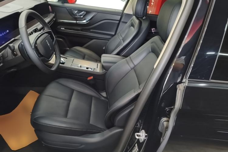 Used Lincoln Corsair 2024 2.0T Two-Wheel Drive Deluxe Edition Left Front Seat