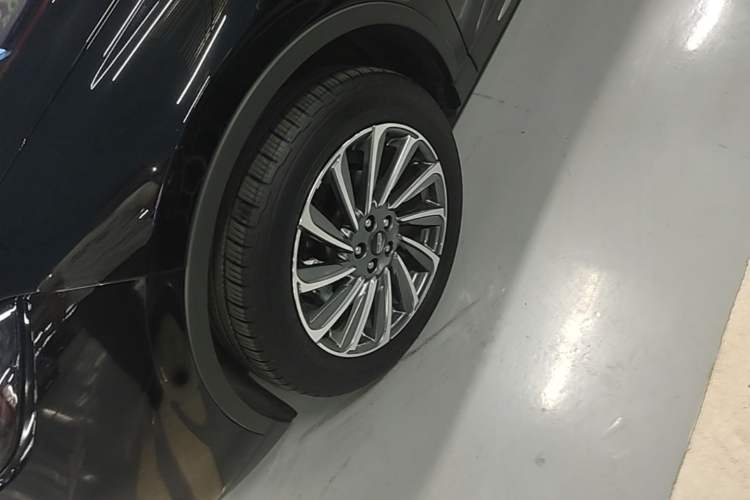 Used Lincoln Corsair 2024 2.0T Two-Wheel-Drive Luxury Edition Left Front Wheel Hub