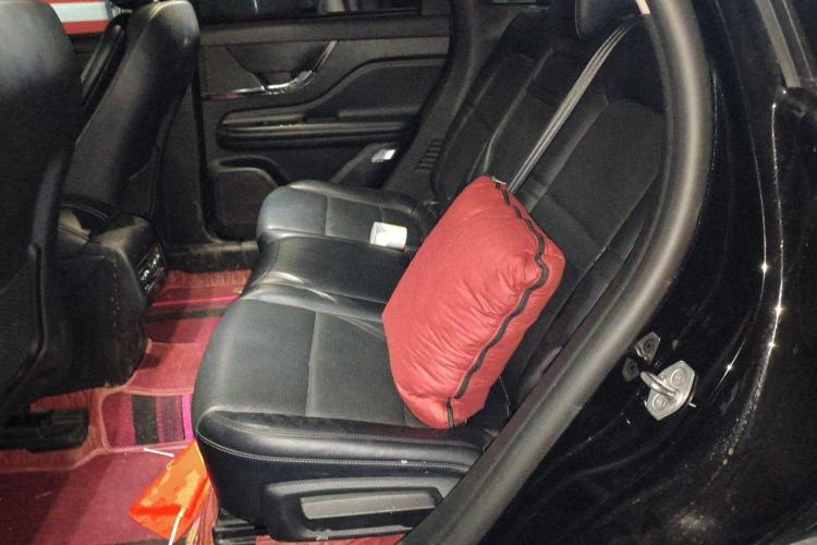 Used Lincoln Corsair 2024 2.0T Two-Wheel-Drive Luxury Edition Left Rear Seat