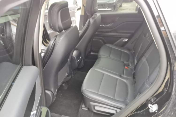 Used Lincoln Corsair 2024 2.0T Two-Wheel Drive Deluxe Edition Left Rear Seat