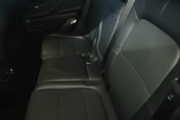 Used Lincoln Corsair 2024 2.0T Two-Wheel-Drive Luxury Edition Left Rear Seat